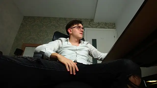 FelixStarkk online show from 10-30-25, 05:32