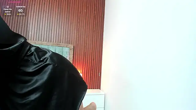 Samantha Claus online show from 11-06-25, 04:05