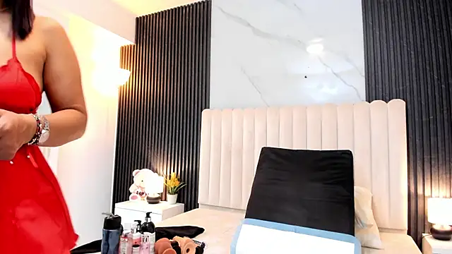 Samantha Claus online show from 11-12-25, 04:05