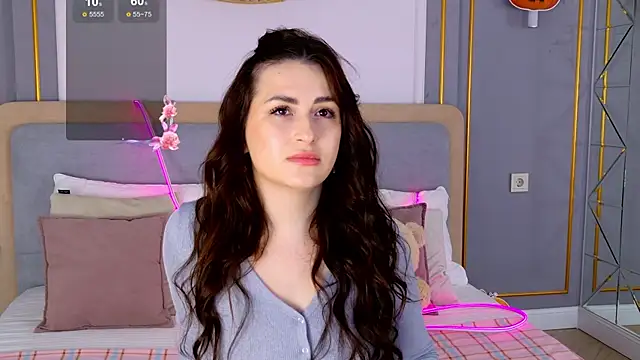 LanaElise online show from 10-27-25, 05:19