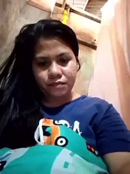 Snapshot of phoenix_1994 chatting on 06-17-26, 07:41 phoenix 1994 online show from 06-17-26, 07:41