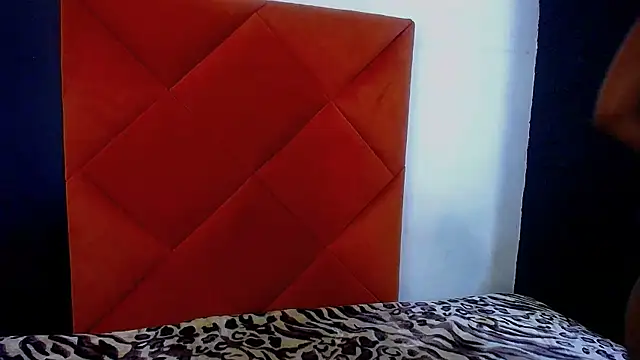 ItsMsBankss02 online show from 12-19-25, 10:12