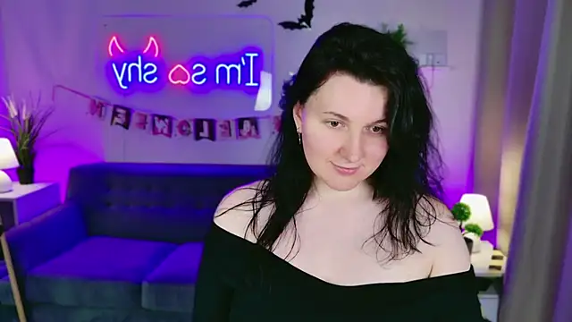 love me  tonight  online show from 10-22-25, 10:52