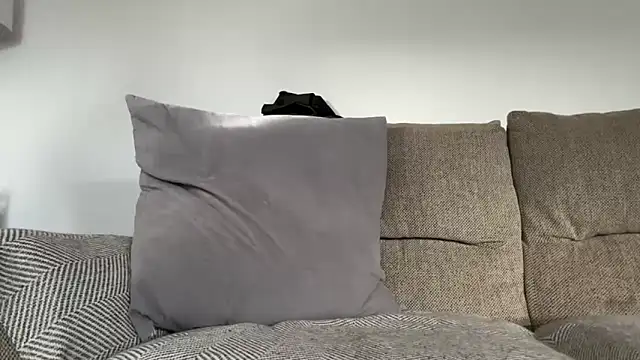 That English Rose  online show from 03-27-26, 07:28