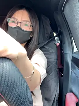 Linh 2004 online show from 09-25-25, 06:08