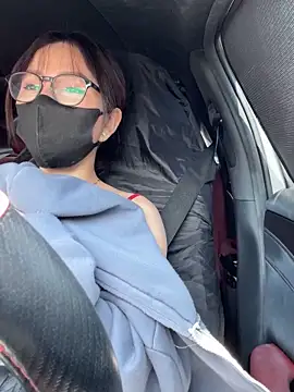 Linh 2004 online show from 10-05-25, 05:20