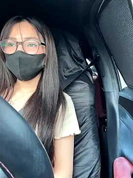 Linh 2004 online show from 10-03-25, 05:31