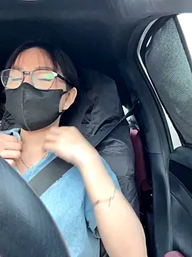 Linh 2004 online show from 09-23-25, 05:25