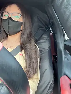 Linh 2004 online show from 10-09-25, 05:41