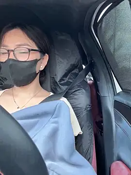 Linh 2004 online show from 10-06-25, 05:52