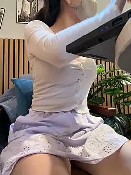 Linh 2004 online show from 03-21-26, 05:41