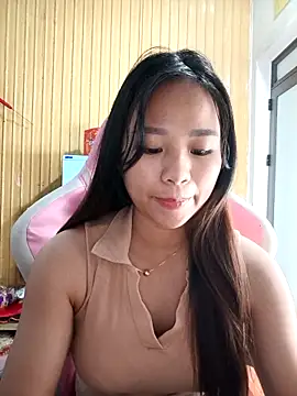 Snapshot of Na_na90 chatting on 02-26-26, 02:22 Na na90 online show from 02-26-26, 02:22