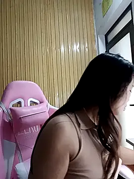 Snapshot of Na_na90 chatting on 10-01-25, 12:27 Na na90 online show from 10-01-25, 12:27