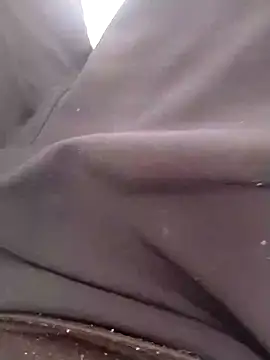 Snapshot of zorhotty chatting on 06-17-26, 05:18 zorhotty online show from 06-17-26, 05:18