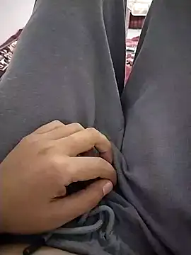 Snapshot of zorhotty chatting on 10-12-25, 11:44 zorhotty online show from 10-12-25, 11:44
