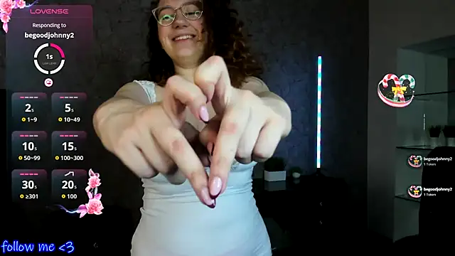 ellie coy  online show from 10-19-25, 08:17