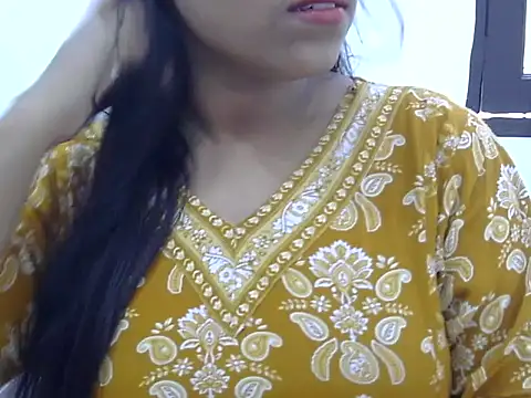 Snapshot of LIYO_ chatting on 09-23-25, 06:09 LIYO  online show from 09-23-25, 06:09