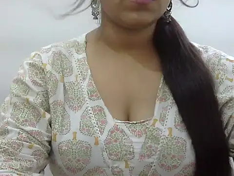 LIYO  online show from 05-25-26, 07:29