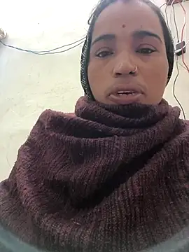 Snapshot of Hot_raaani chatting on 01-05-26, 11:08 Hot raaani online show from 01-05-26, 11:08