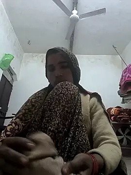 Snapshot of Hot_raaani chatting on 01-11-26, 02:57 Hot raaani online show from 01-11-26, 02:57