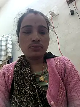 Snapshot of Hot_raaani chatting on 12-19-25, 10:01 Hot raaani online show from 12-19-25, 10:01