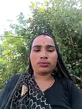 Snapshot of Hot_raaani chatting on 09-24-25, 08:54 Hot raaani online show from 09-24-25, 08:54