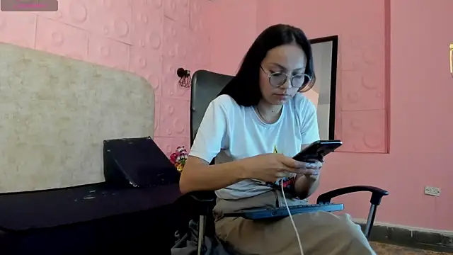 Snapshot of katalina07_1 chatting on 04-30-26, 08:57 katalina07 1 online show from 04-30-26, 08:57