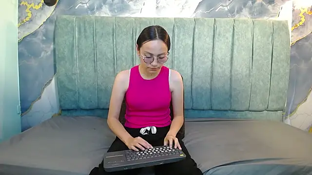 katalina07 1 online show from 02-28-26, 08:19