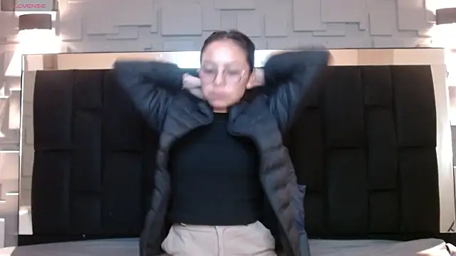 katalina07 1 online show from 10-11-25, 04:08