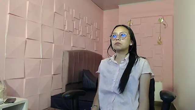 katalina07 1 online show from 12-01-25, 01:56