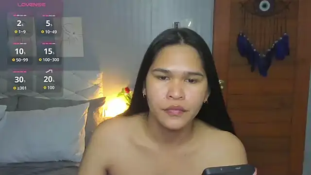 Snapshot of AlianaBlair chatting on 09-10-25, 03:11 AlianaBlair online show from 09-10-25, 03:11