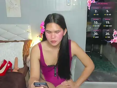 Snapshot of AlianaBlair chatting on 10-12-25, 02:46 AlianaBlair online show from 10-12-25, 02:46