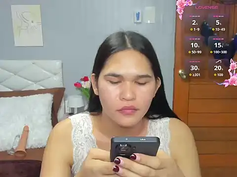 Snapshot of AlianaBlair chatting on 10-03-25, 11:01 AlianaBlair online show from 10-03-25, 11:01