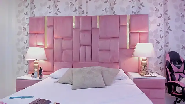 GabyMoreau online show from 03-09-26, 08:12