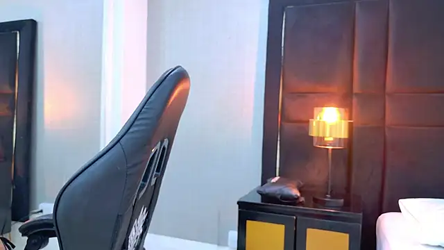 Snapshot of GabyMoreau chatting on 05-19-26, 02:24 GabyMoreau online show from 05-19-26, 02:24