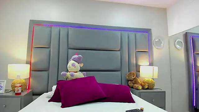 GabyMoreau online show from 09-13-25, 07:58