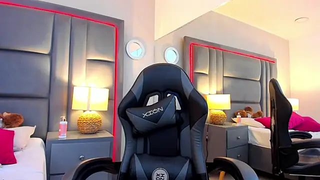 GabyMoreau online show from 10-09-25, 07:14