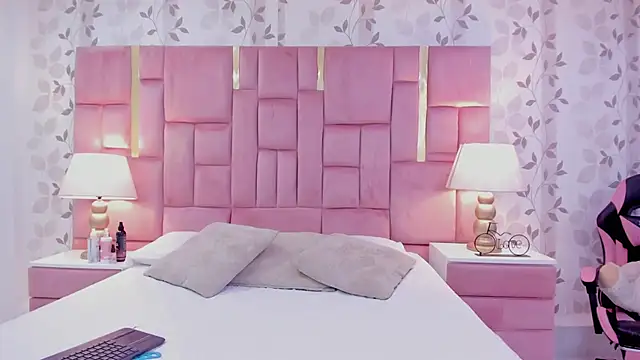 GabyMoreau online show from 03-10-26, 08:46