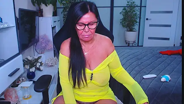 Anna Blare online show from 10-18-25, 09:11