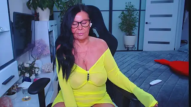 Anna Blare online show from 10-28-25, 09:08