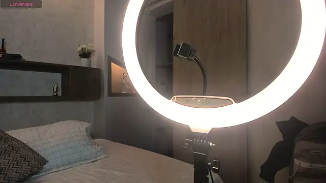 Emilly Beaumont online show from 12-02-25, 12:51