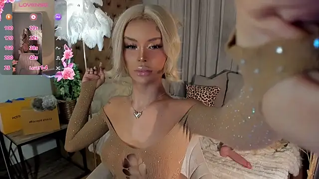 LUUVRRI 21 online show from 03-10-26, 08:46