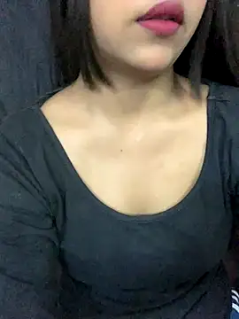 Snapshot of Rashi-48 chatting on 10-02-25, 06:17 Rashi-48 online show from 10-02-25, 06:17