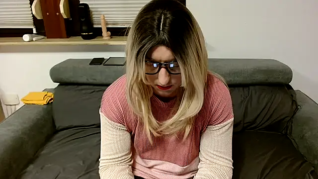 Snapshot of sina_sun25 chatting on 11-08-25, 08:12 sina sun25 online show from 11-08-25, 08:12