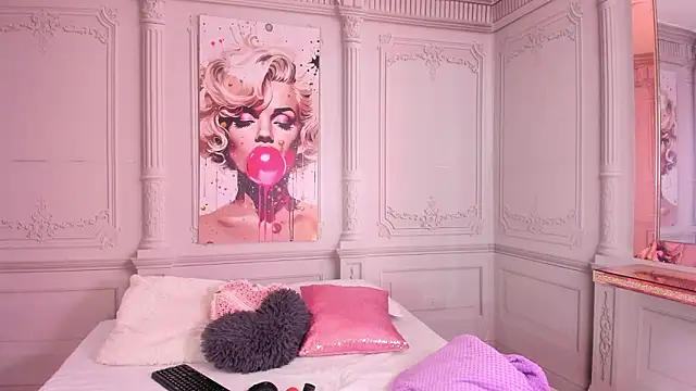 luna hot ass online show from 03-13-26, 09:09