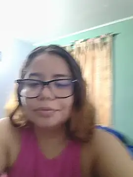 Snapshot of saenz_eymi chatting on 05-23-26, 05:01 saenz eymi online show from 05-23-26, 05:01