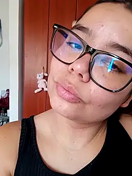 saenz eymi online show from 12-16-25, 02:21