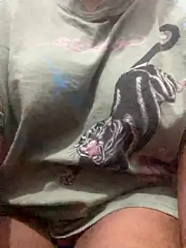 Snapshot of madu-Nisansa chatting on 11-19-25, 09:59 madu-Nisansa online show from 11-19-25, 09:59