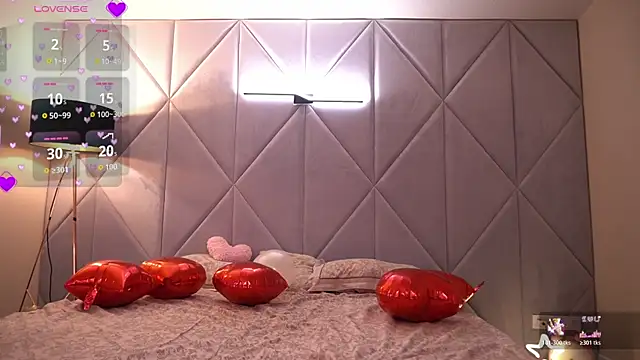 DiamondGoldie online show from 02-22-26, 08:32