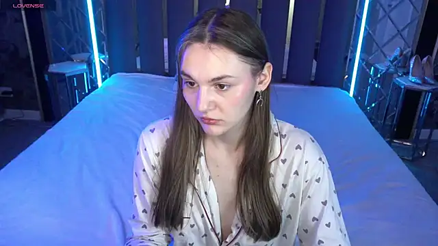 DiamondGoldie online show from 11-26-25, 01:44